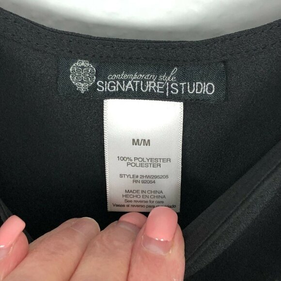 SIGNATURE STUDIOS Modern Cold Shoulder Blouse - Picture 2 of 6